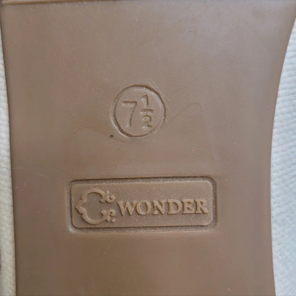 C Wonder Bee Happy Ballet Flats Size 7.5 NWT - Picture 10 of 10